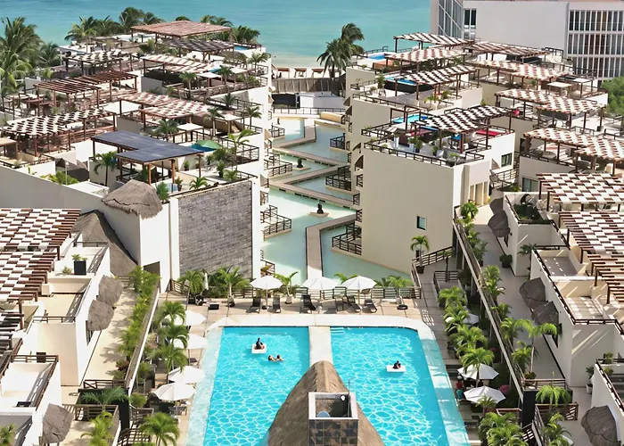 Aldea Thai Steps To And 5th Ave Aparthotel 3*