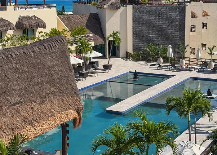 Aldea Thai Steps To And 5th Ave Playa del Carmen
