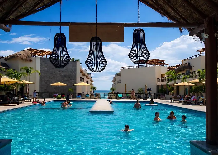 Aldea Thai Steps To And 5th Ave Aparthotel Playa del Carmen